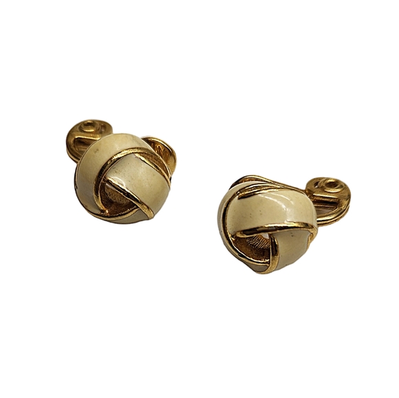 Monet Gold Tone Jewelry Bundle - Picture 6 of 8